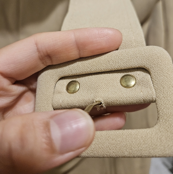 Boohoo Curve Plus Size Creme with Belt Trousers - Picture 14 of 17